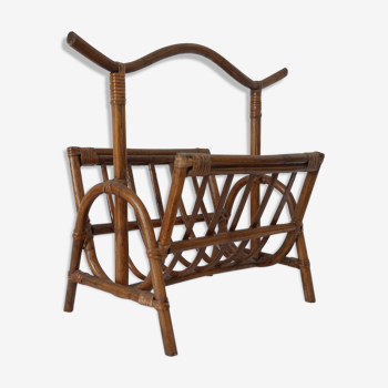 Magazine rack wicker