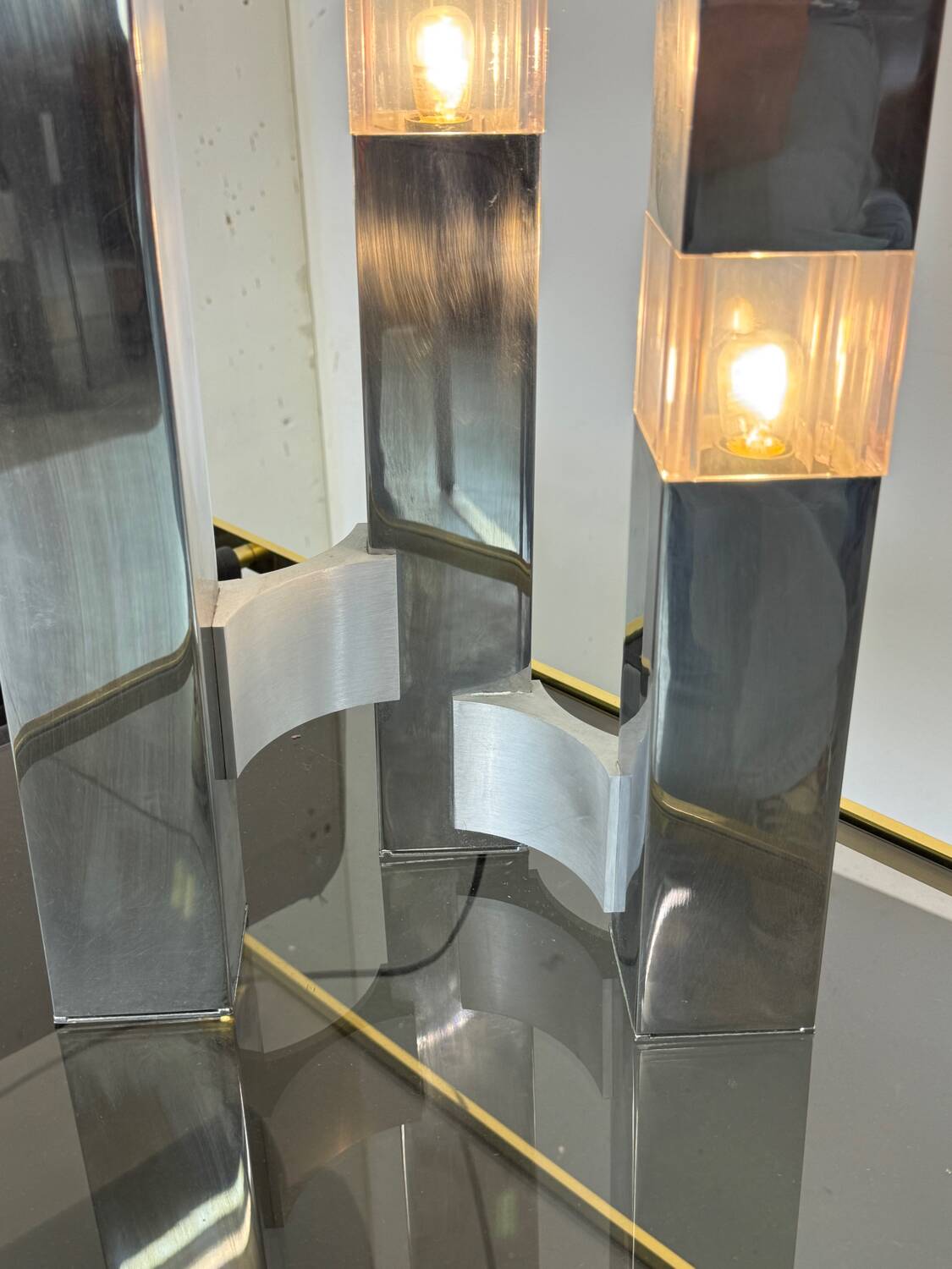Very Mid-Century Modernist Architectural Sciolari Cubic Table Lamp by Gaet