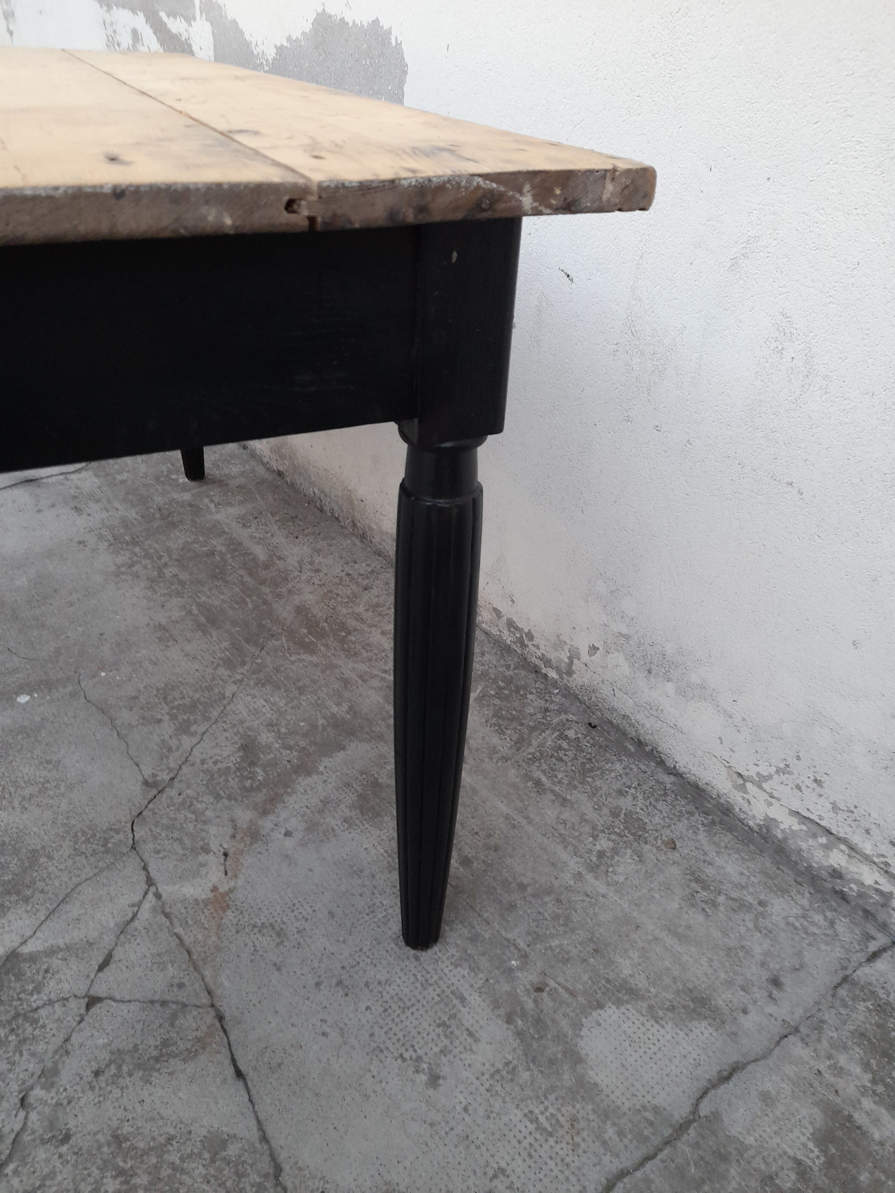 Table de ferme ancienne patiné noir -1m30