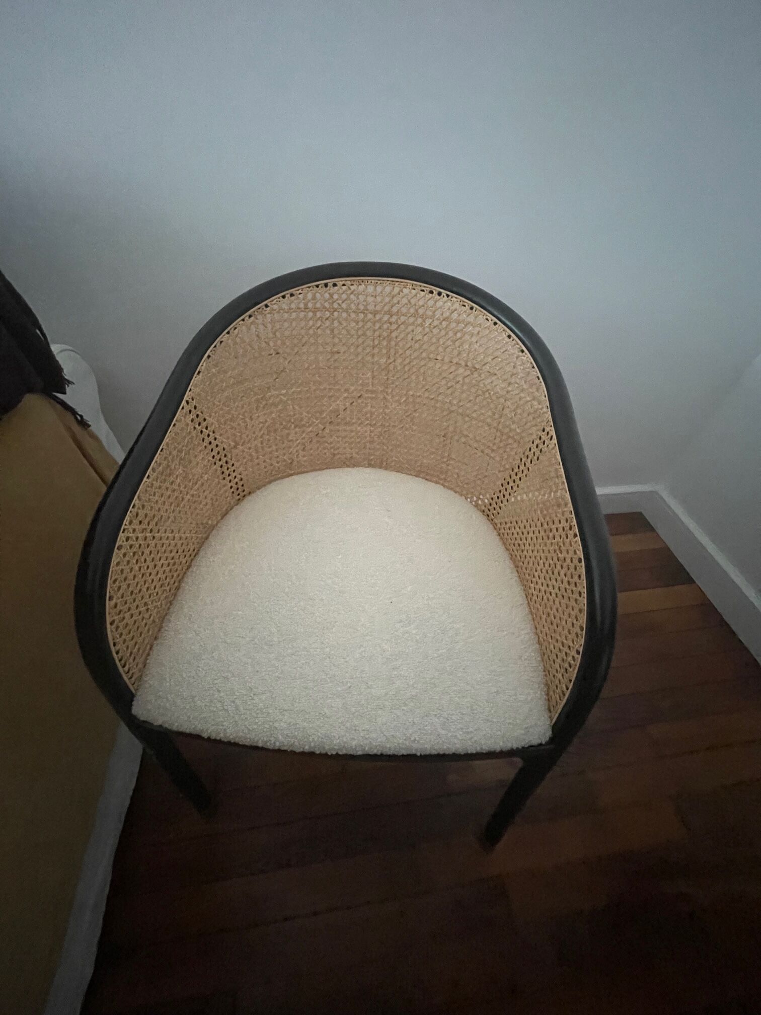 Cream white cannage armchair Cavallo The Socialite Family