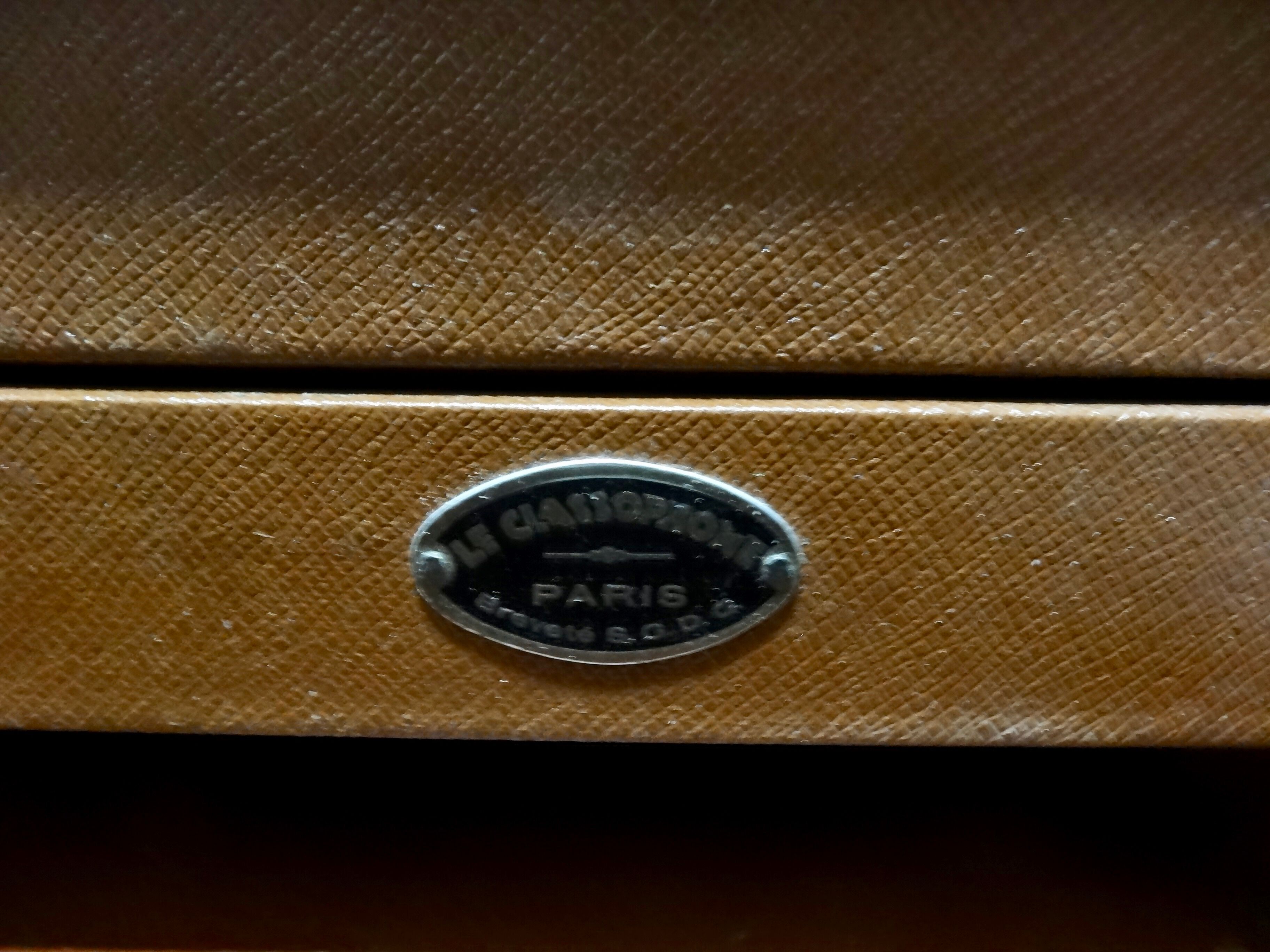 Old suitcase range records