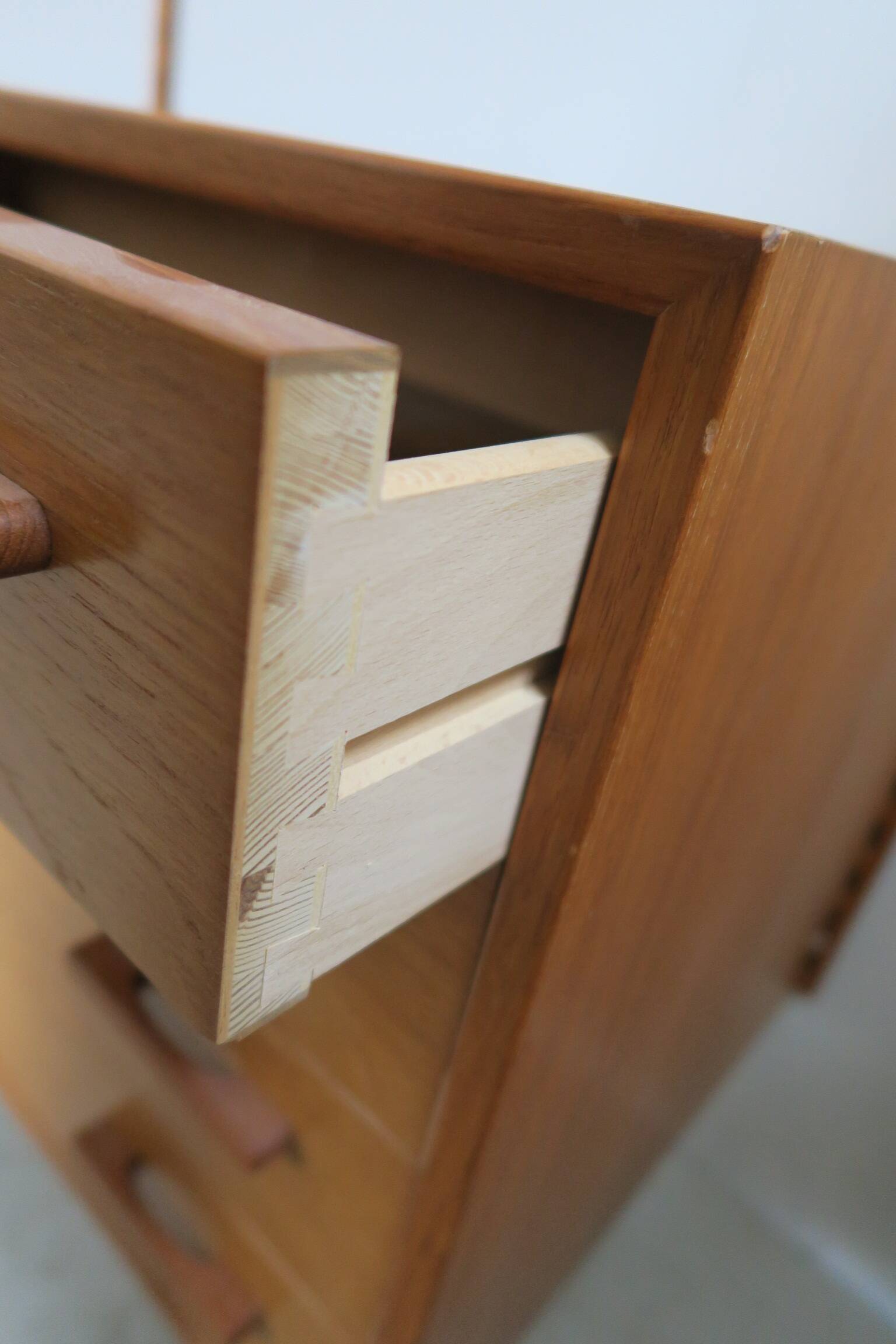 danish wall shelf unit in teak from the 60s by Kai Kristiansen