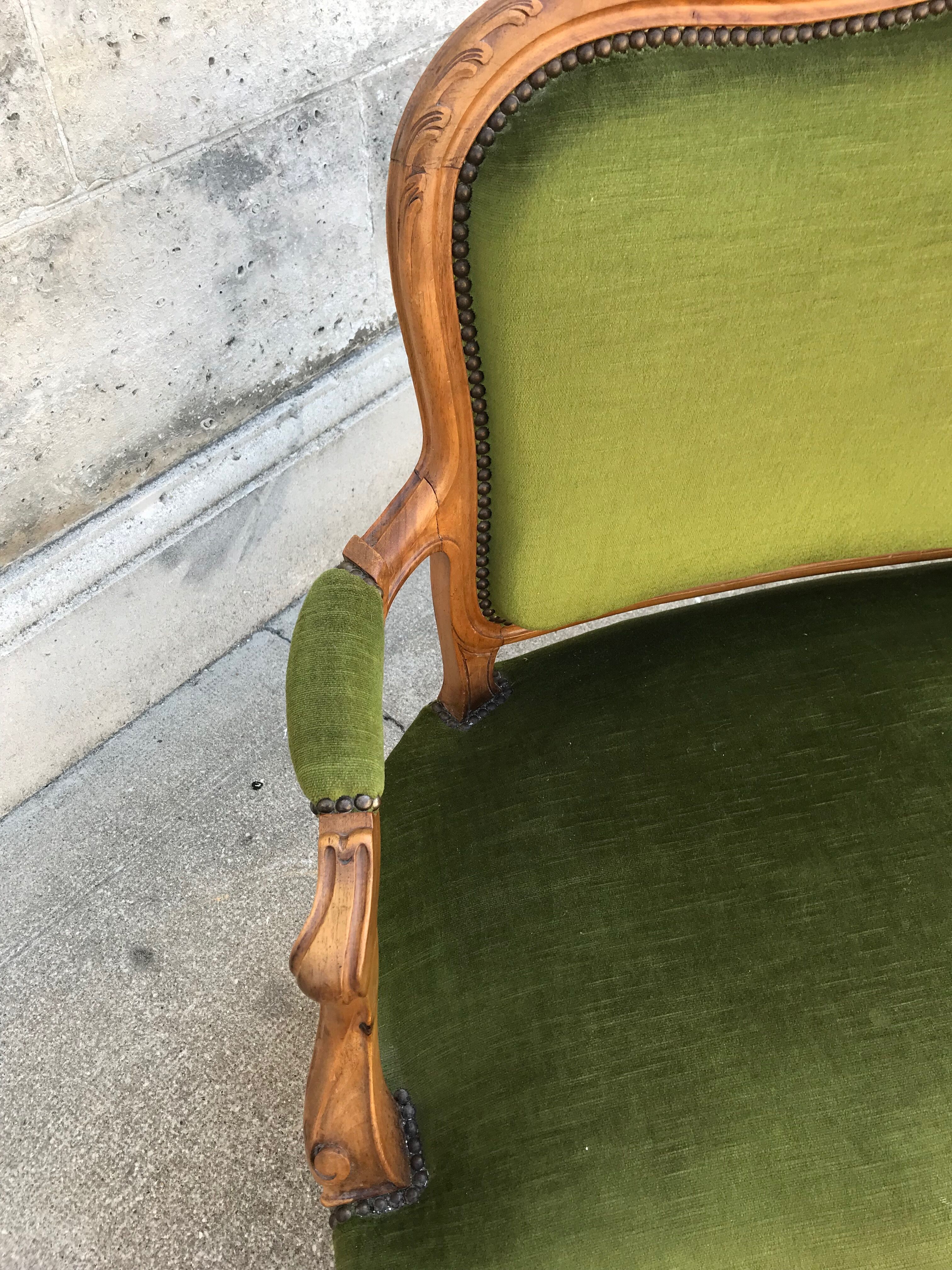 Walnut Louis XV style seat
