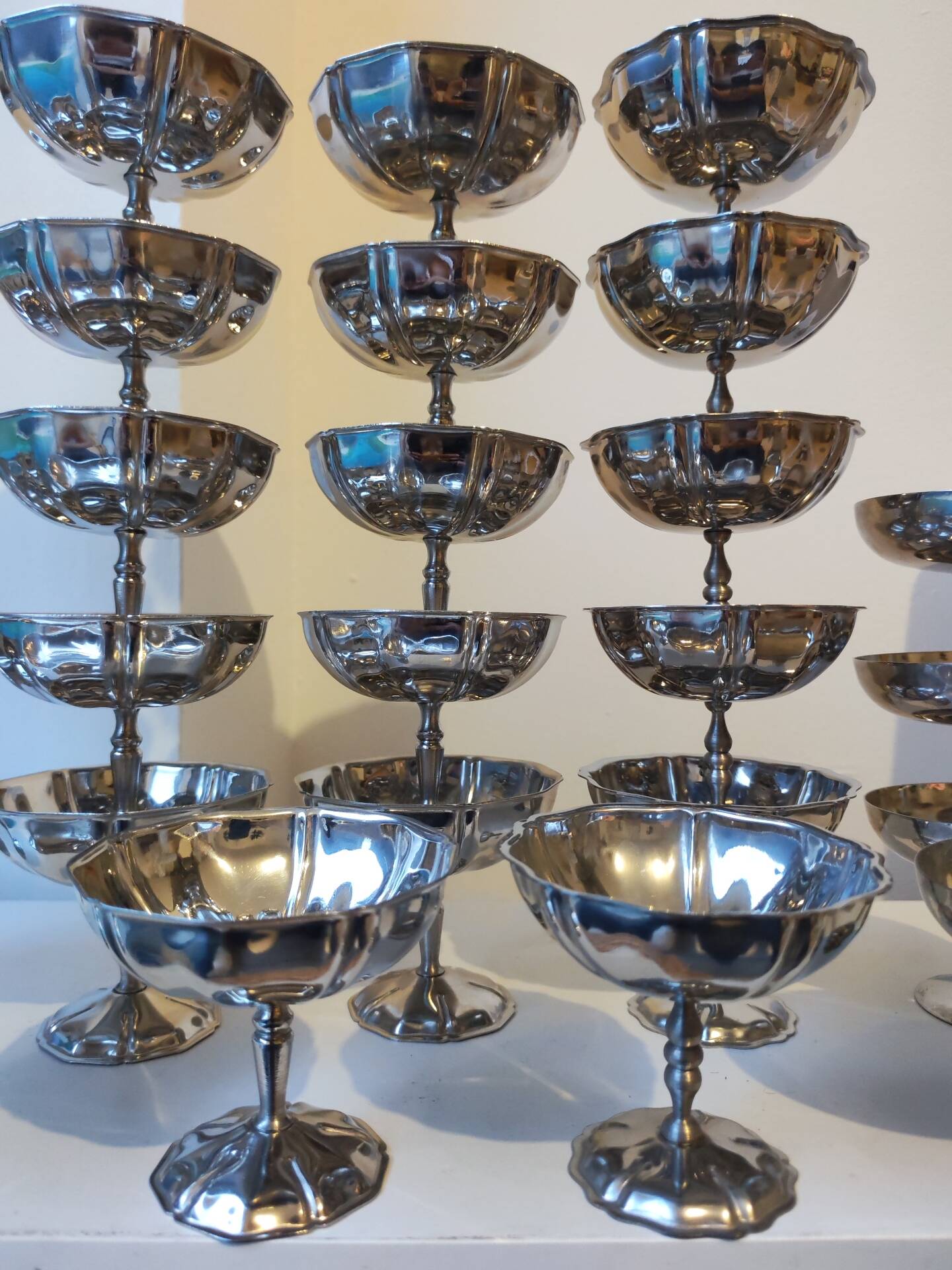 27 coupes en acier chromé inoxydable