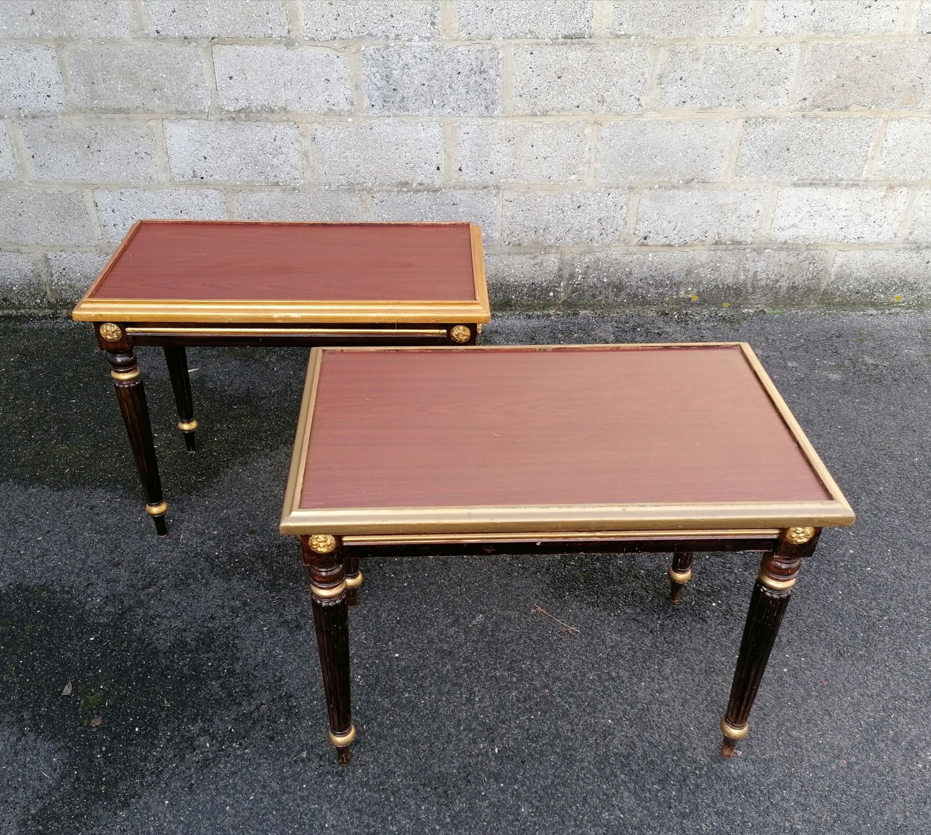 Paire de tables d'appoint