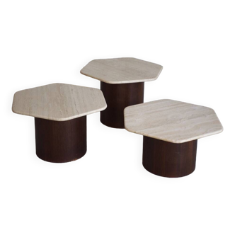 Trois tables basse Gigogne Travertin 1960