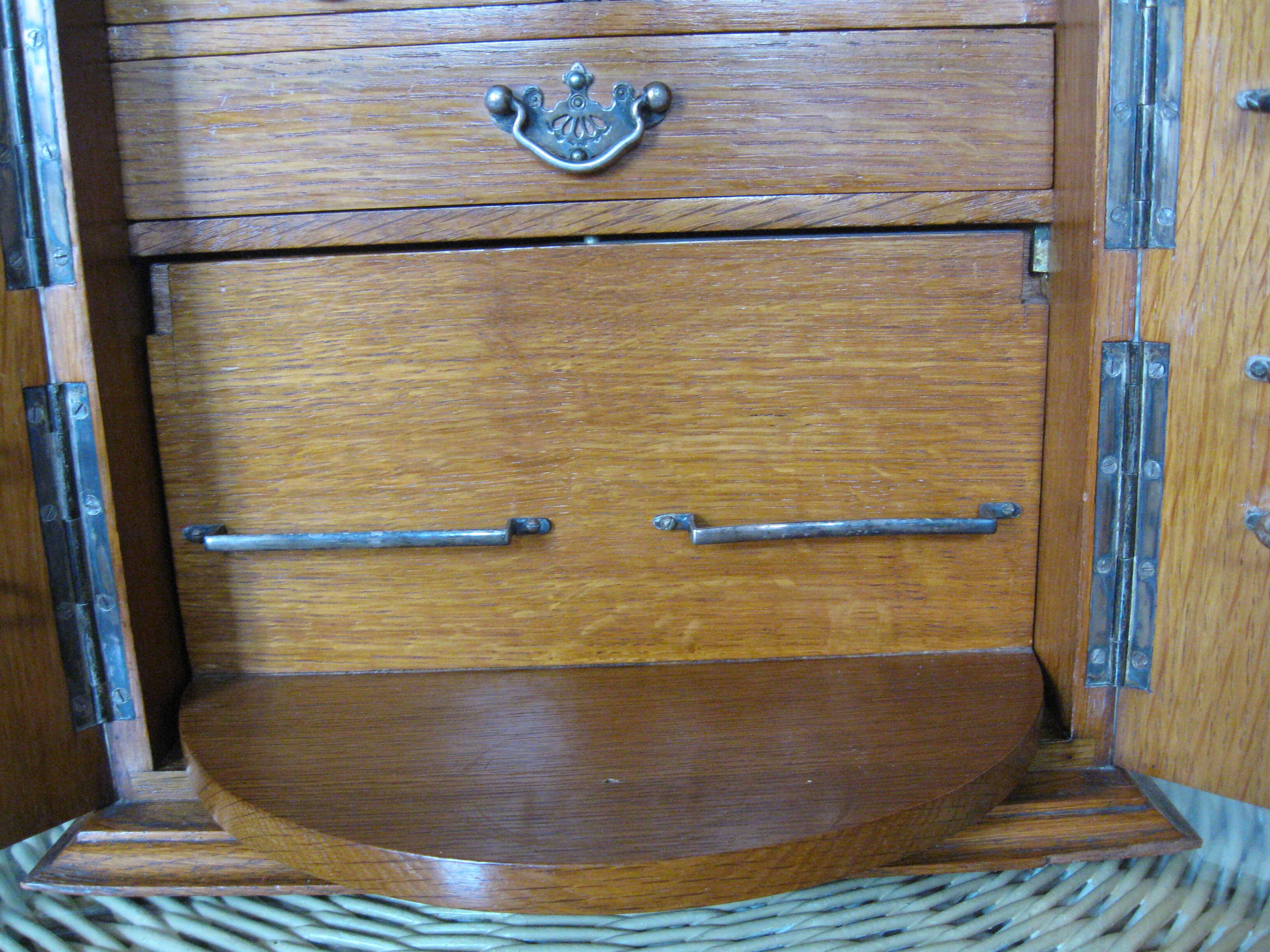 Edwardian Smoking Cabinet in Oak and Marquetry