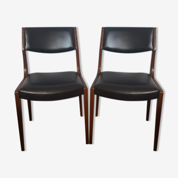 Lot of scandinavian chairs