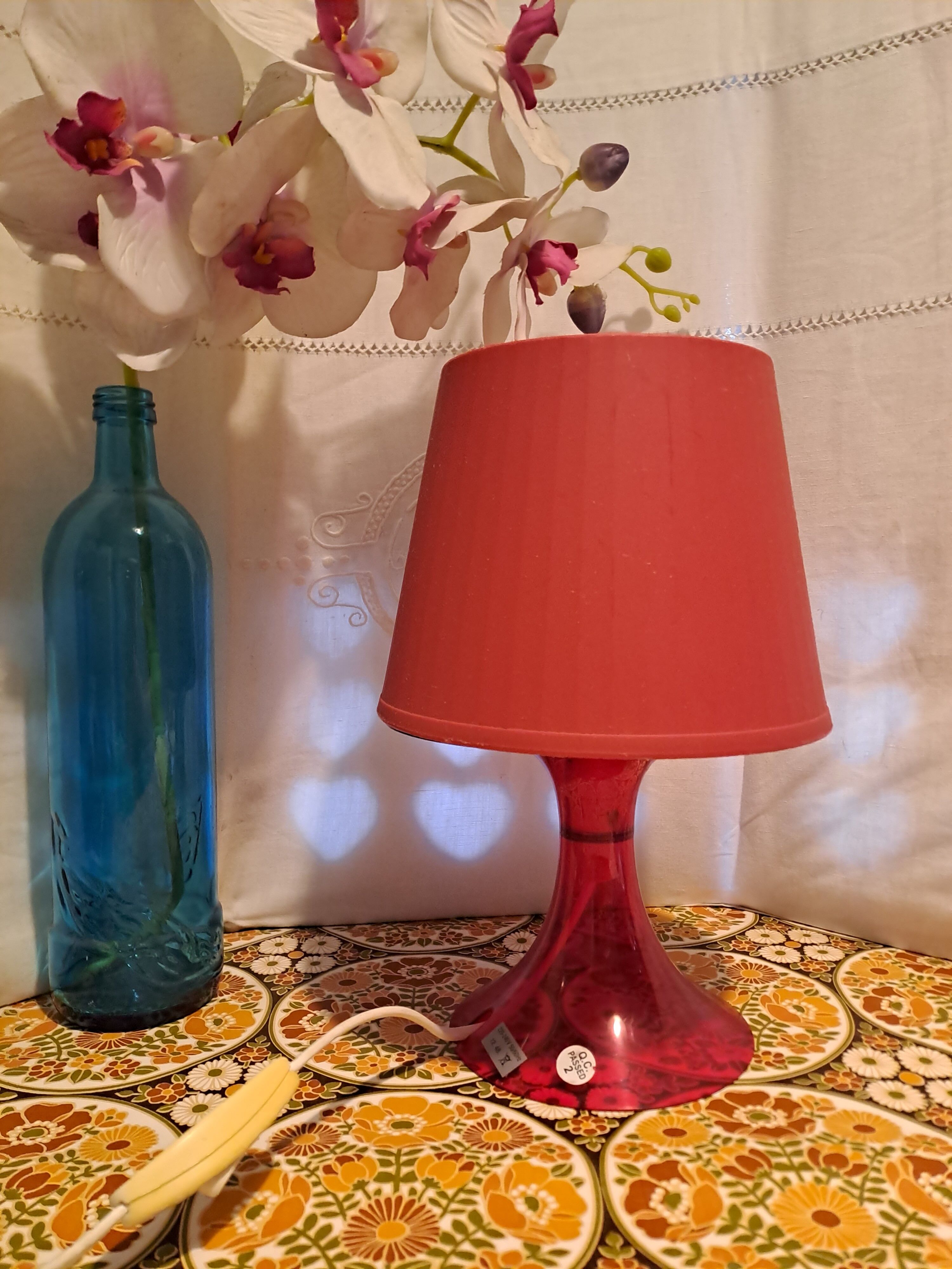 Red bedside lamp Ikea sweden 90 model lampan style 70 years POP