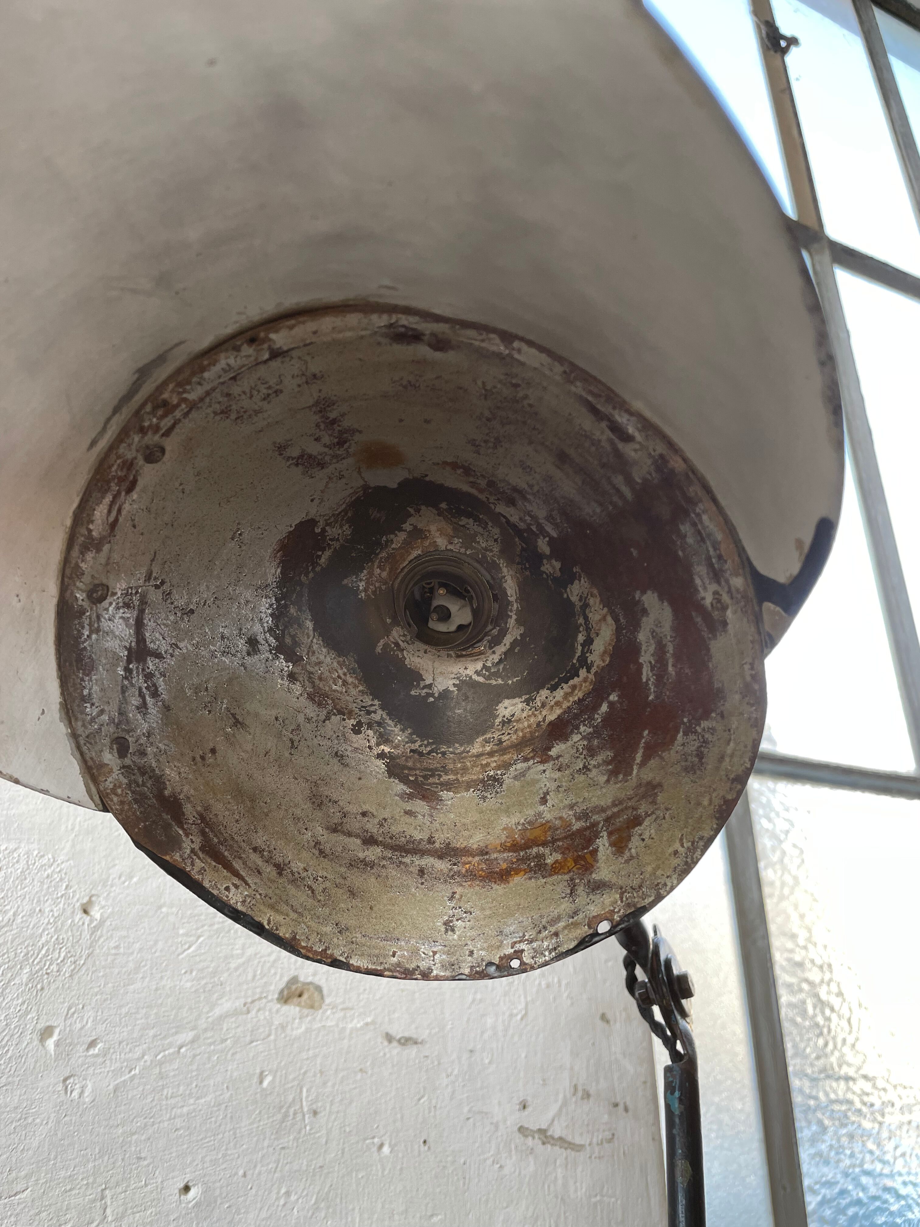 Articulated workshop lamp ravel ball joints