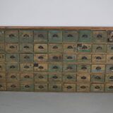 Meuble de quincaillerie industriel en pin peint, France années 1950