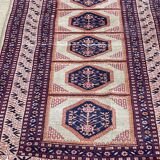 Handmade Pakistani Wool Rug - 1m46 x 94cm