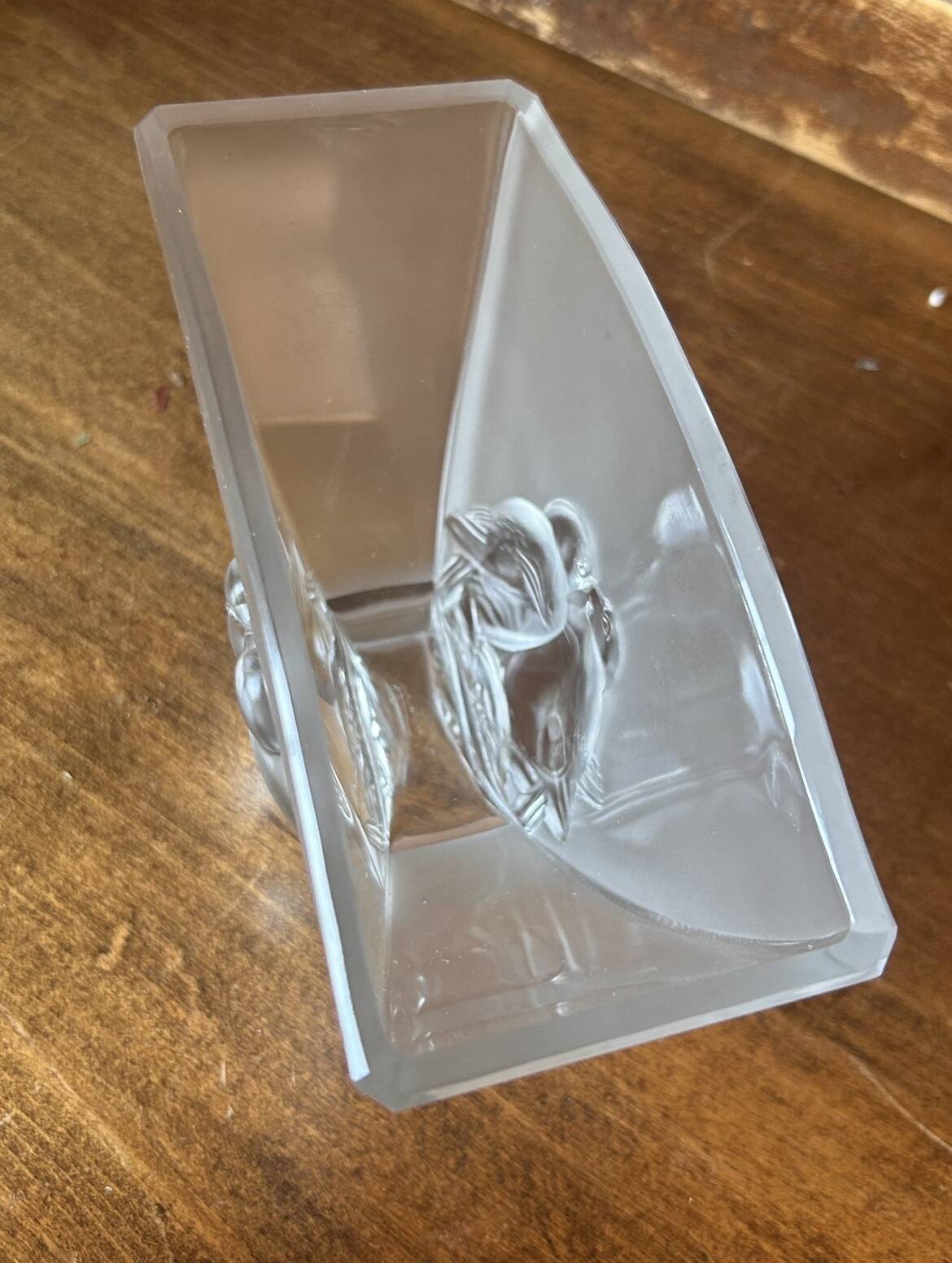 Petit vase Verlys en pâte de verre – décor oiseaux, époque art déco