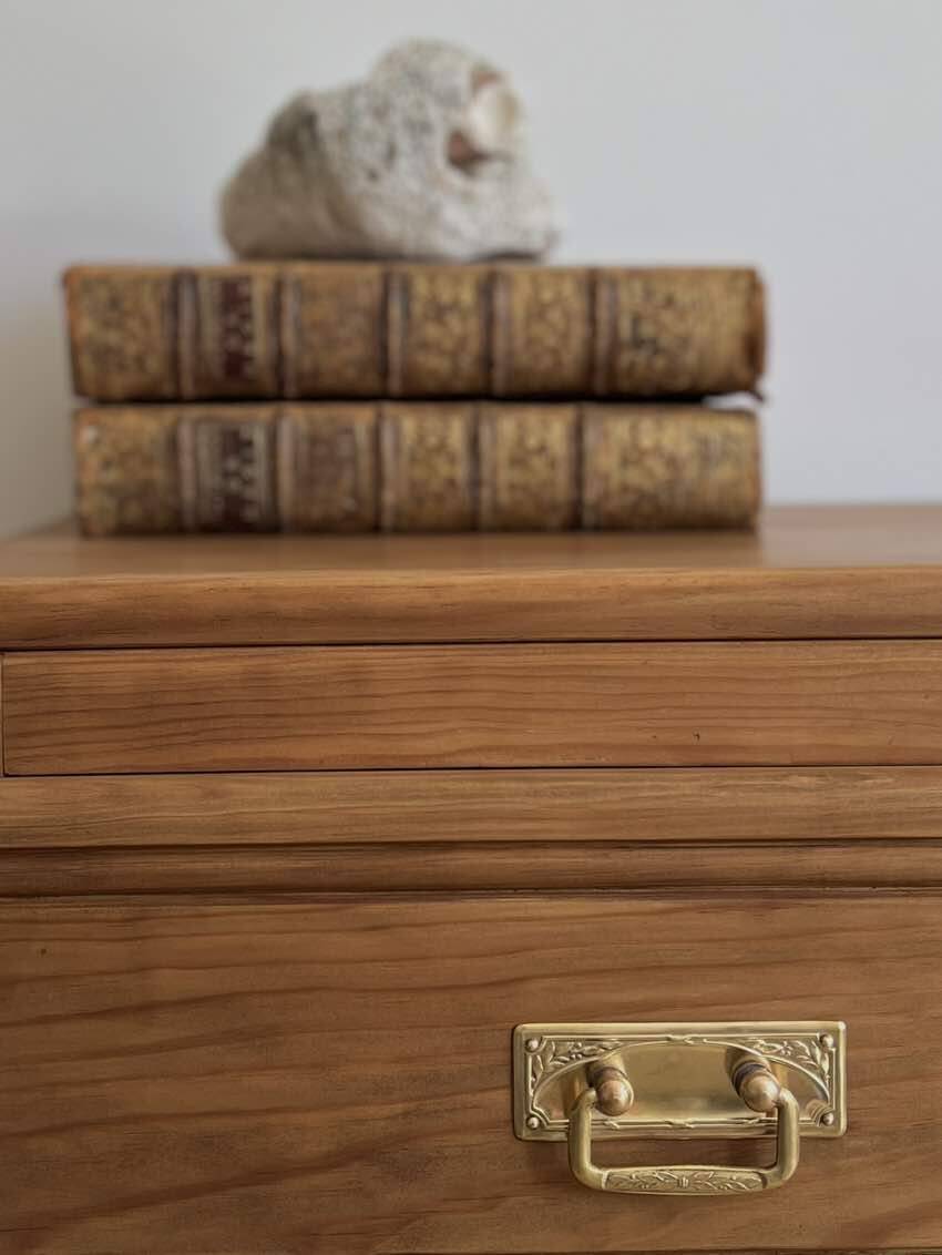 Art deco chest of drawers