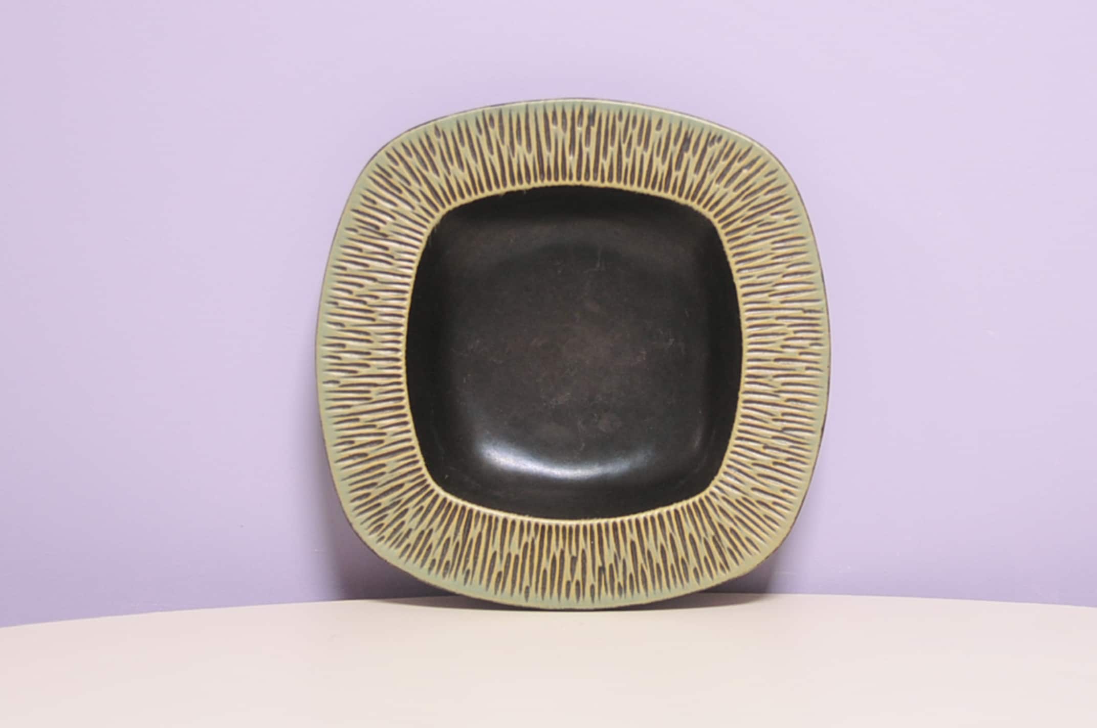 Square green bowl Hedehus Keramik