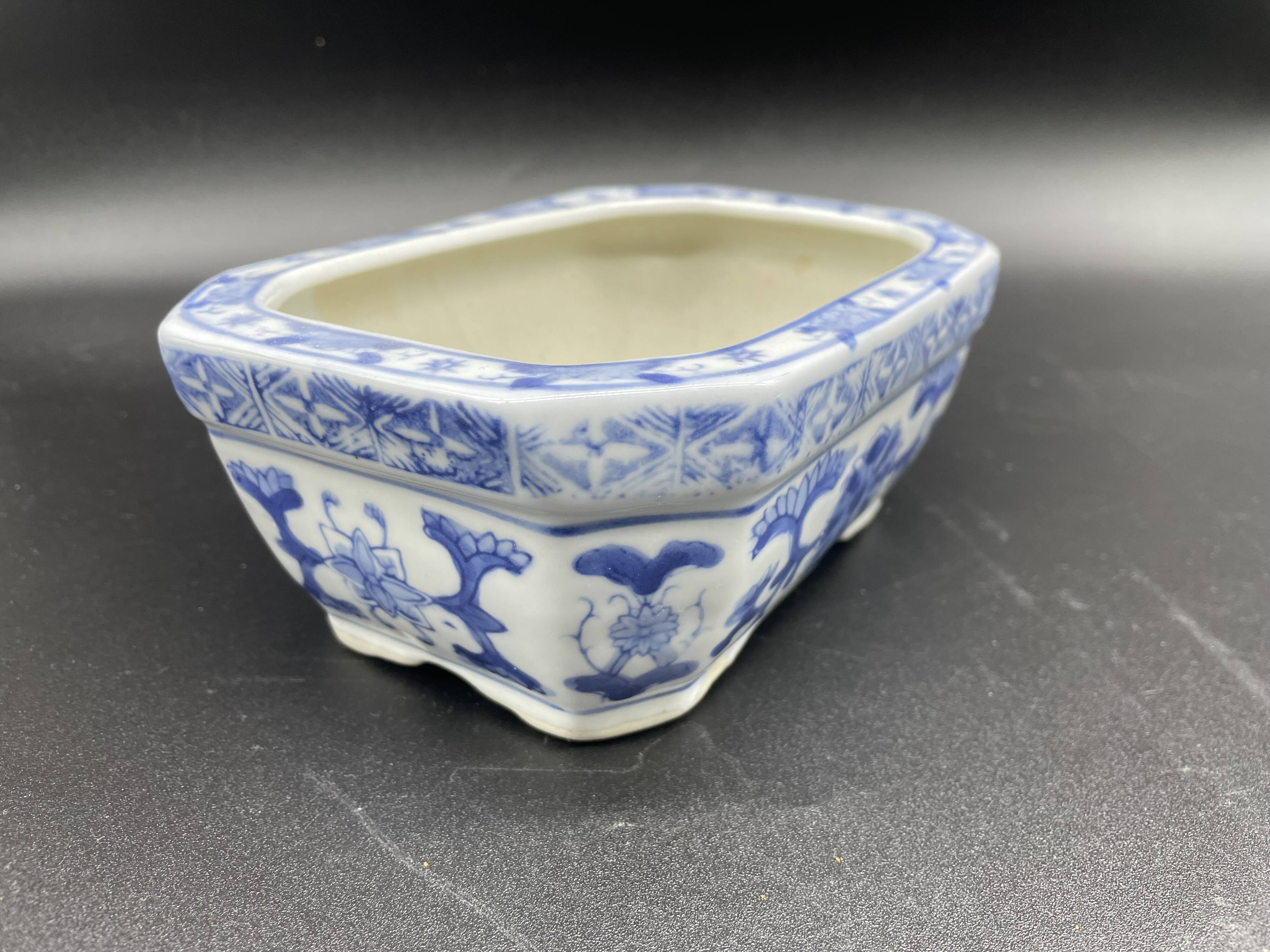 Chinese decorative planter - blue and white - vintage rectangular pot