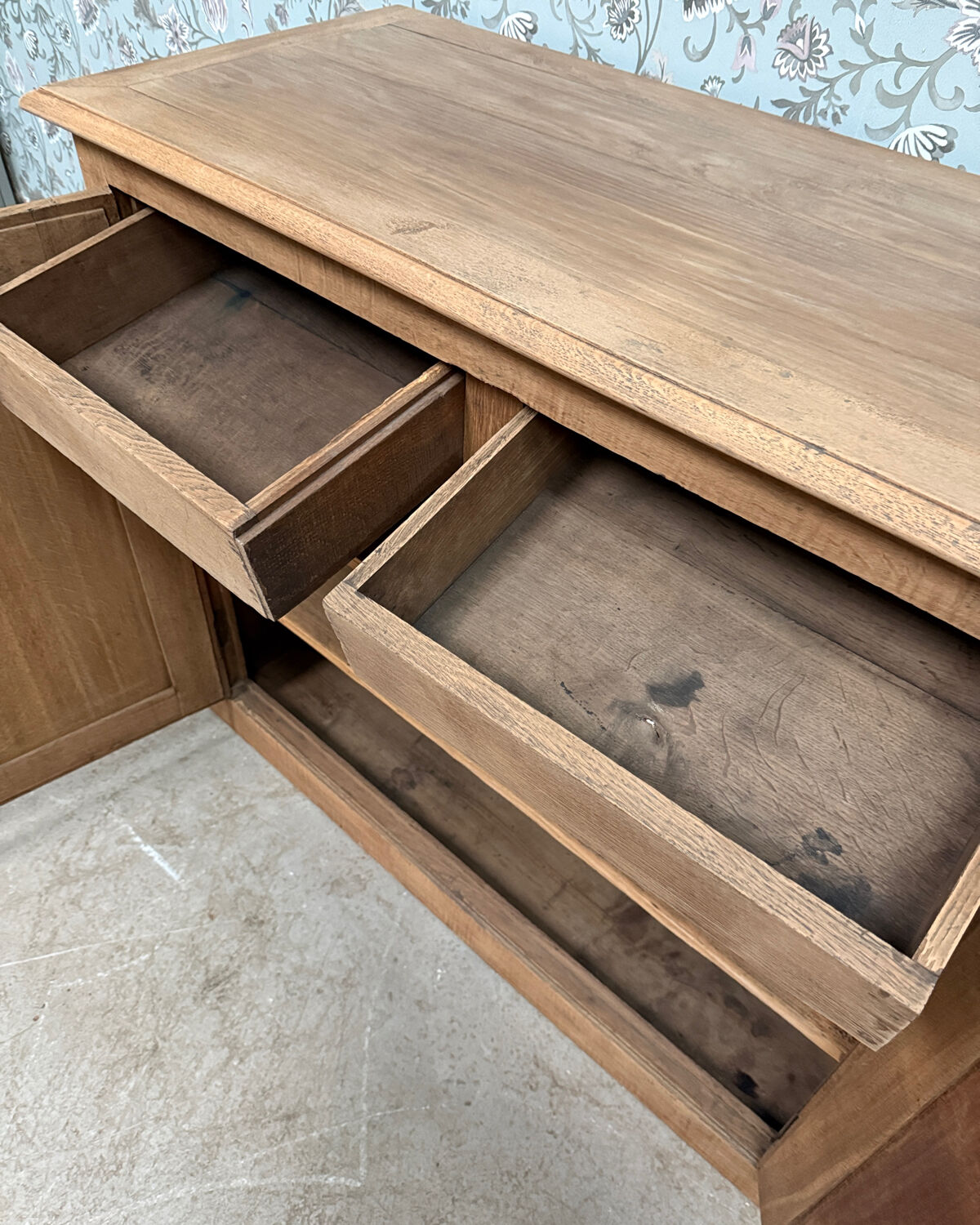 Rustic buffet (renovated)
