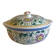 Soup tureen / dish with lid in Chinese porcelain, floral decorations.