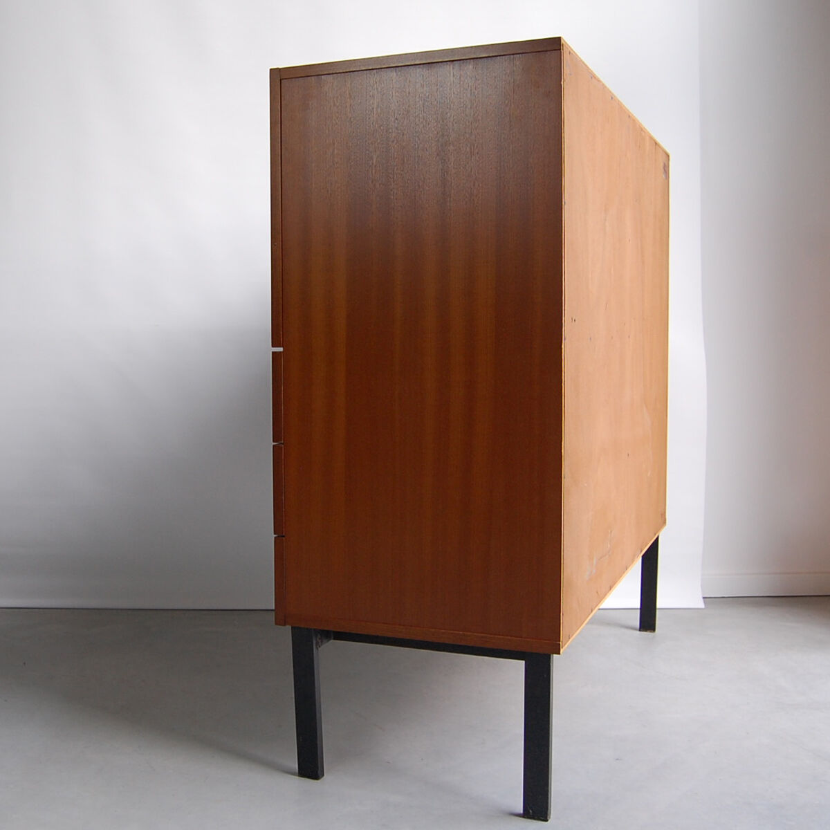 Bar cabinet "1293" by Pierre Guariche for Meurop, 1960