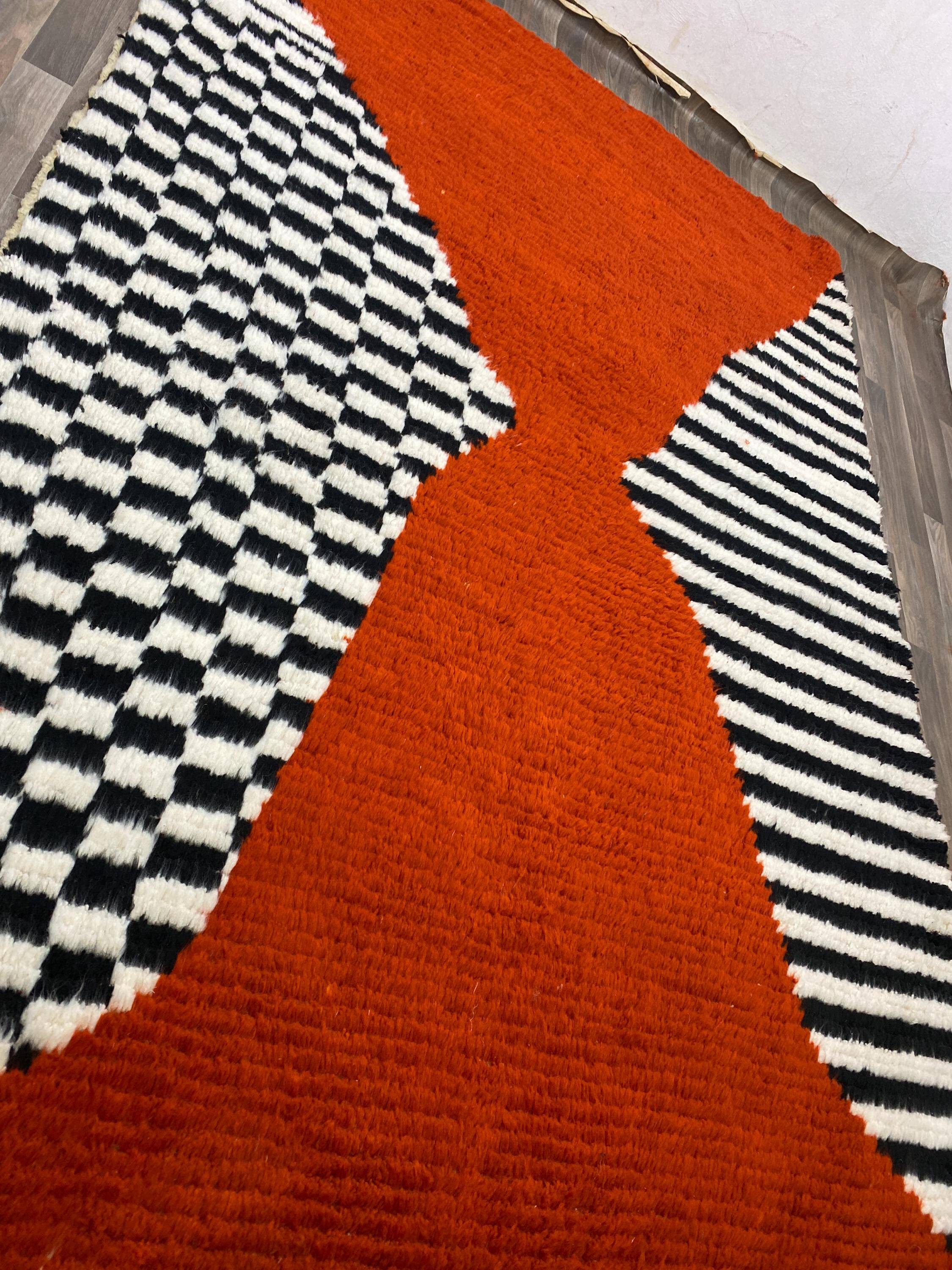 Traditional Berber rug 2.5 x 1.5 m