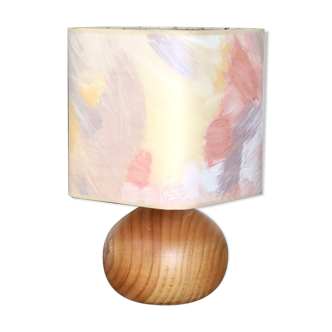 Lampe en bois blond, abat jour pastel, années 80