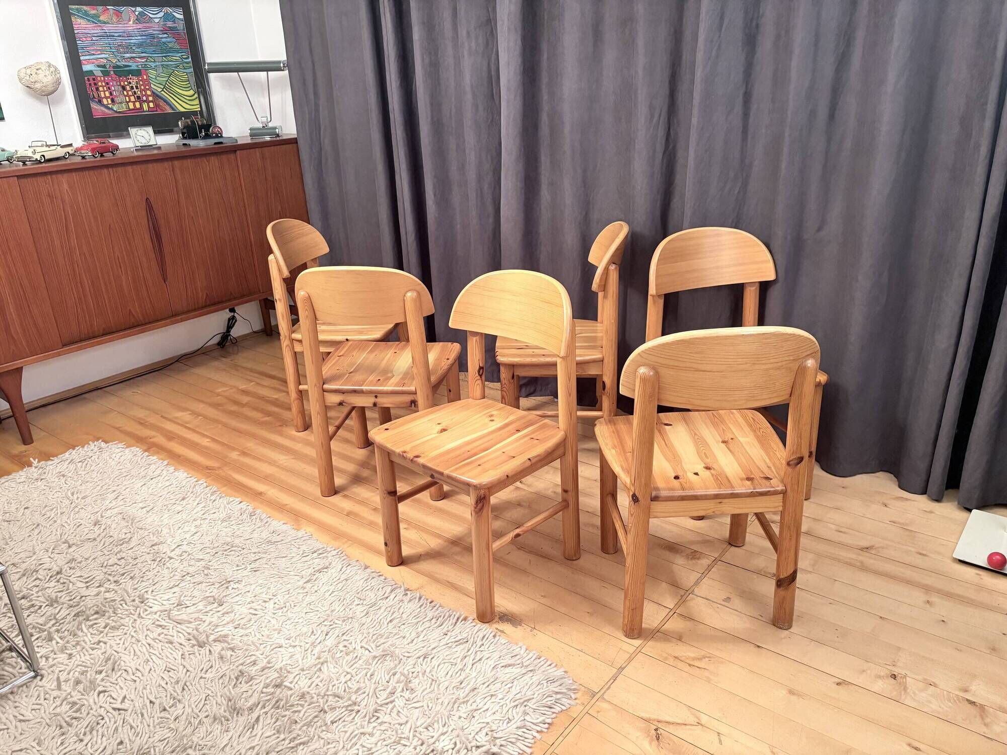 Ensemble de six chaises conçues par Rainer Daumiller, Hirtshals Savvaerk, Danemark.