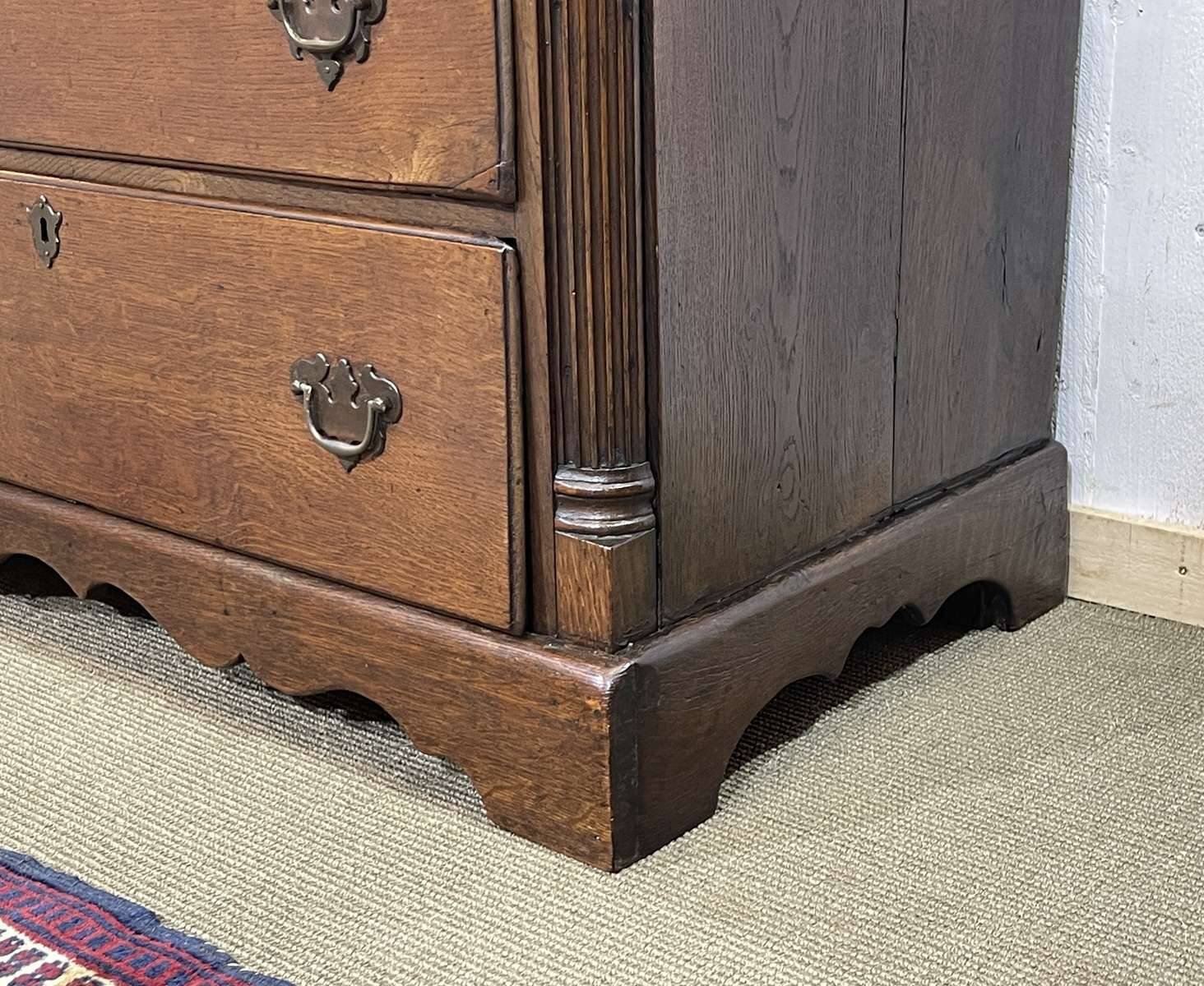 Late 19th century English oak chest of drawers