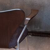 Fauteuil Arne Jacobsen modèle 3207