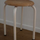 White mullca stool