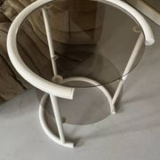 Tubular space age serving table in white metal and pink smoked glass, 1970s design