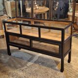 Vitrine ancienne sur pieds