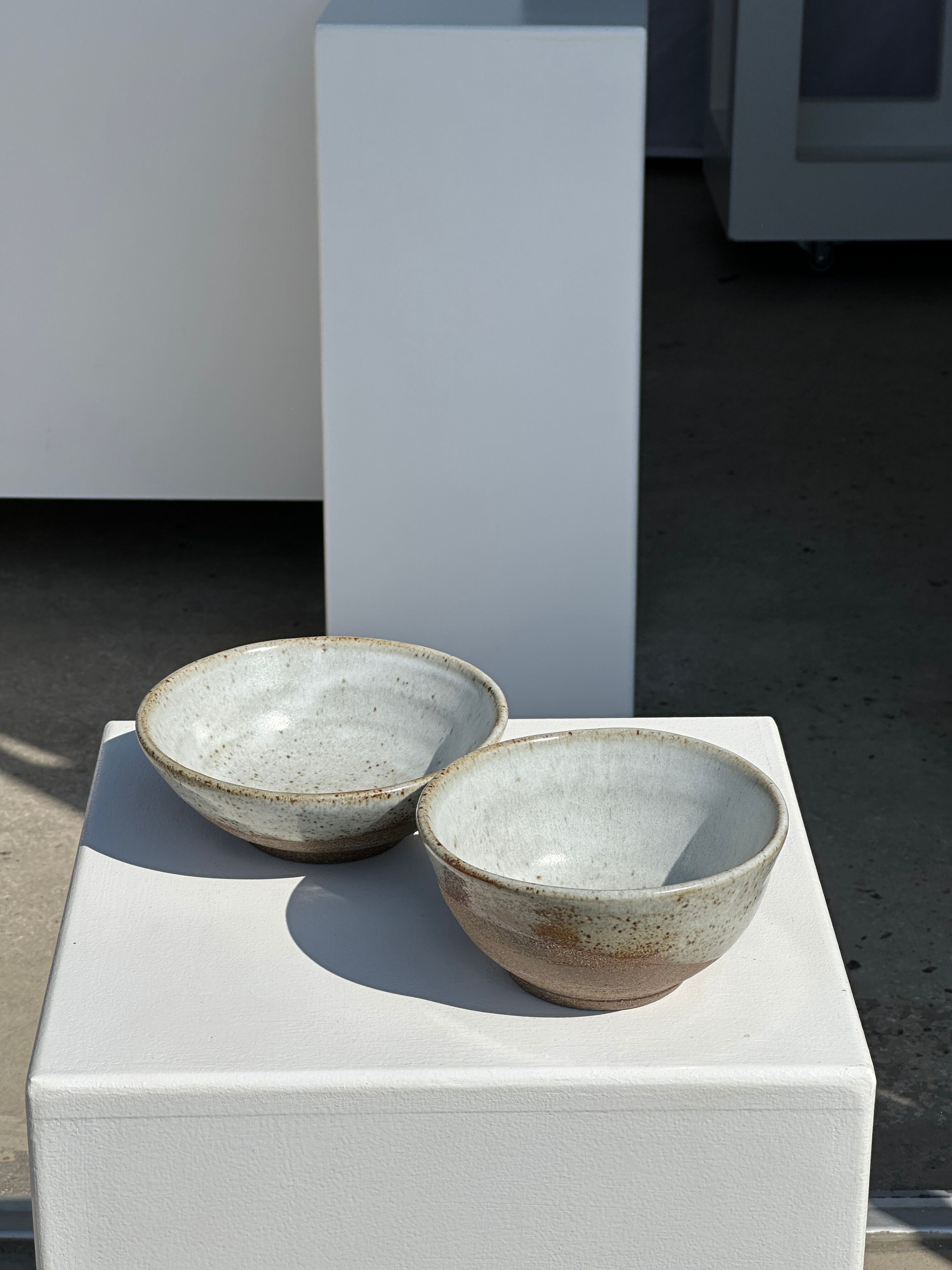 Duo of small brown bowls and speckled glazed ceramic (1top + 1bottom)