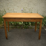 Farm table