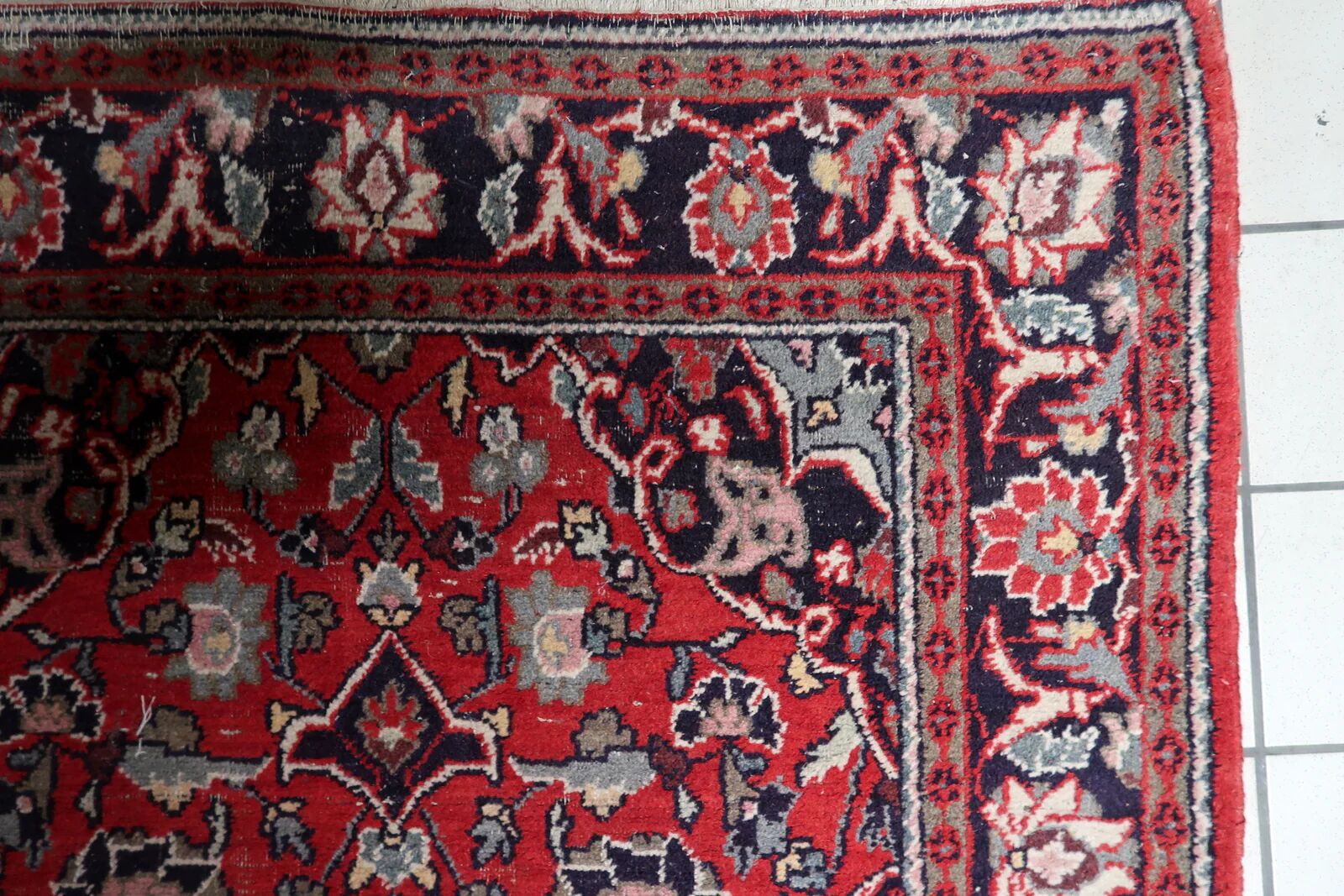 Handmade vintage Persian Hamadan rug 132cm x 196cm, 1950s