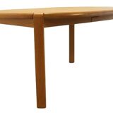 Niels Bach oval dining table 'Korshavn' - japandi / vintage / Danish design