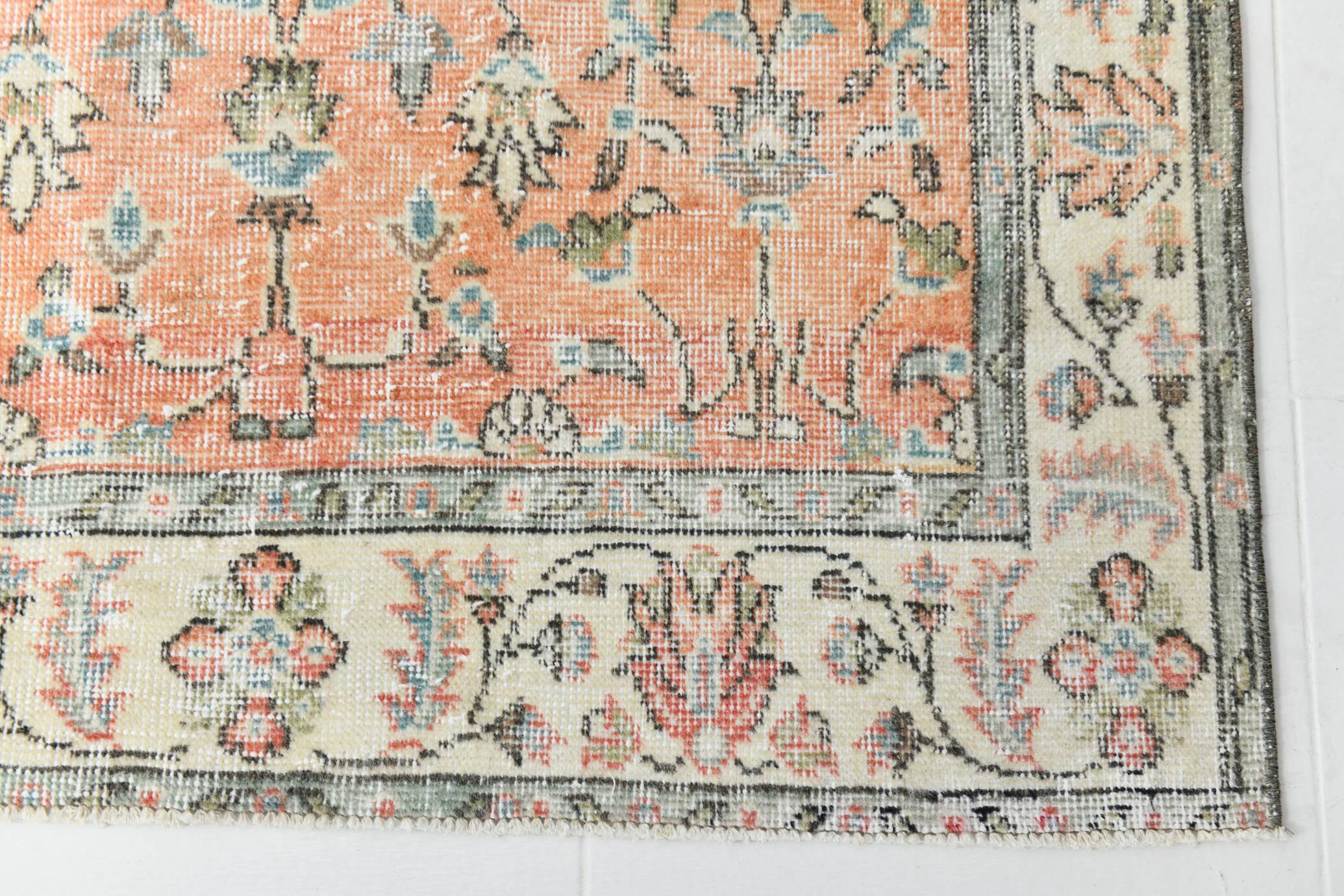 Red & Orange Floral Pattern Persian Rug, 119x200Cm