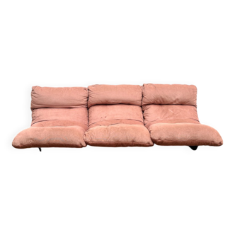 canapé 3 places en velours rose et plexiglass par Michel ducaroy pour Ligne Roset, design 1970