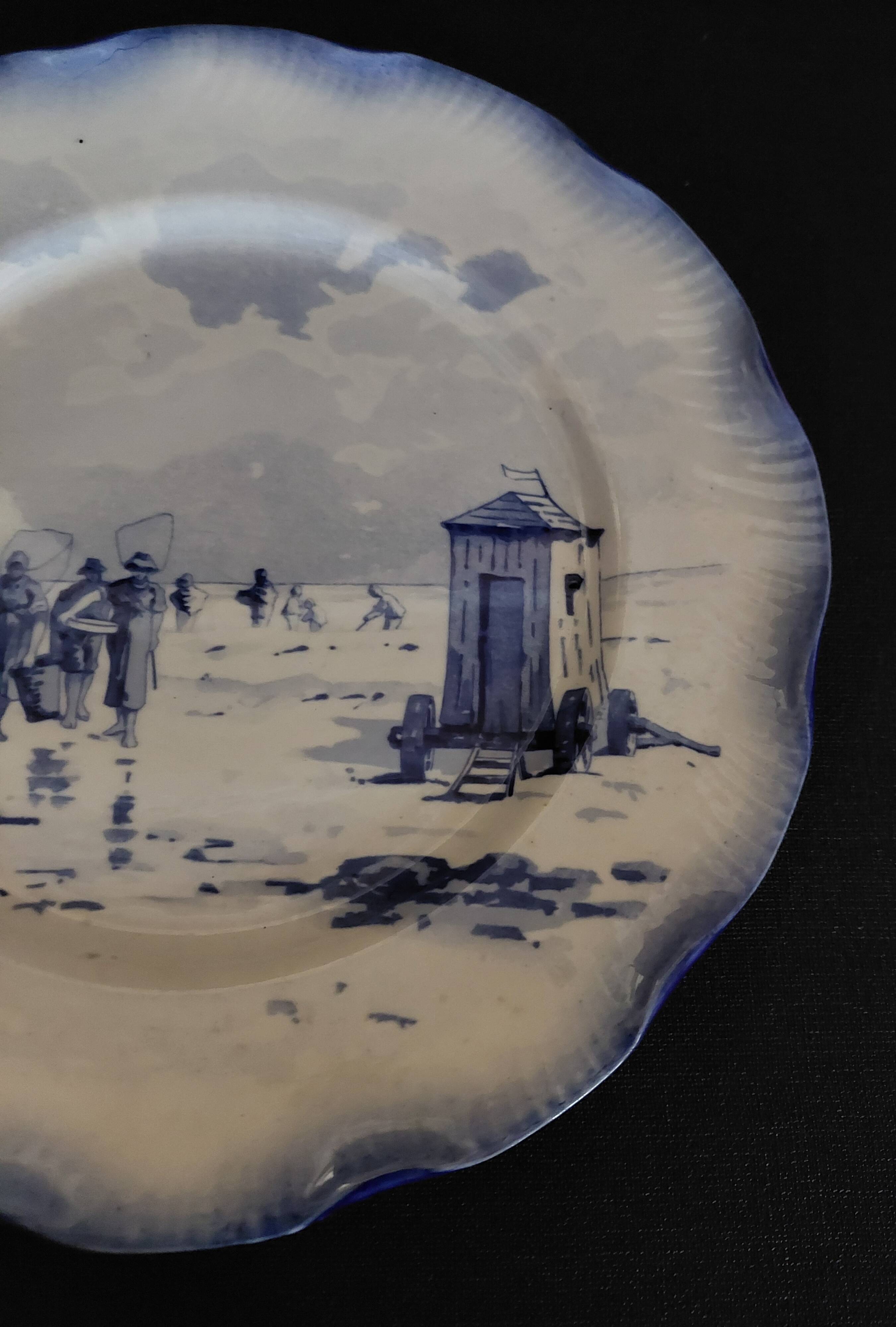Sarreguemines earthenware plate with Marine decor late 19th century early 20th century