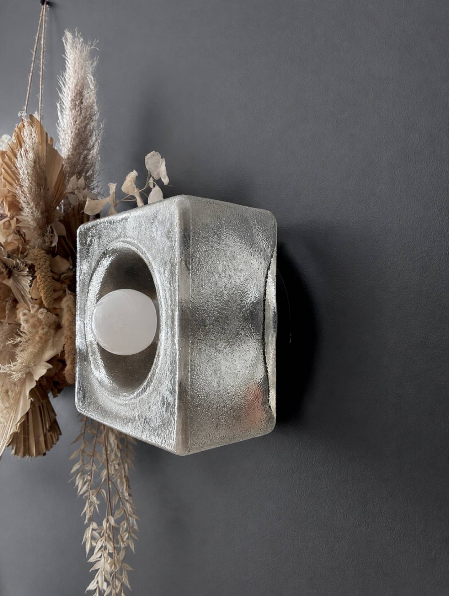 4 appliques "Ice cube" en verre 1970