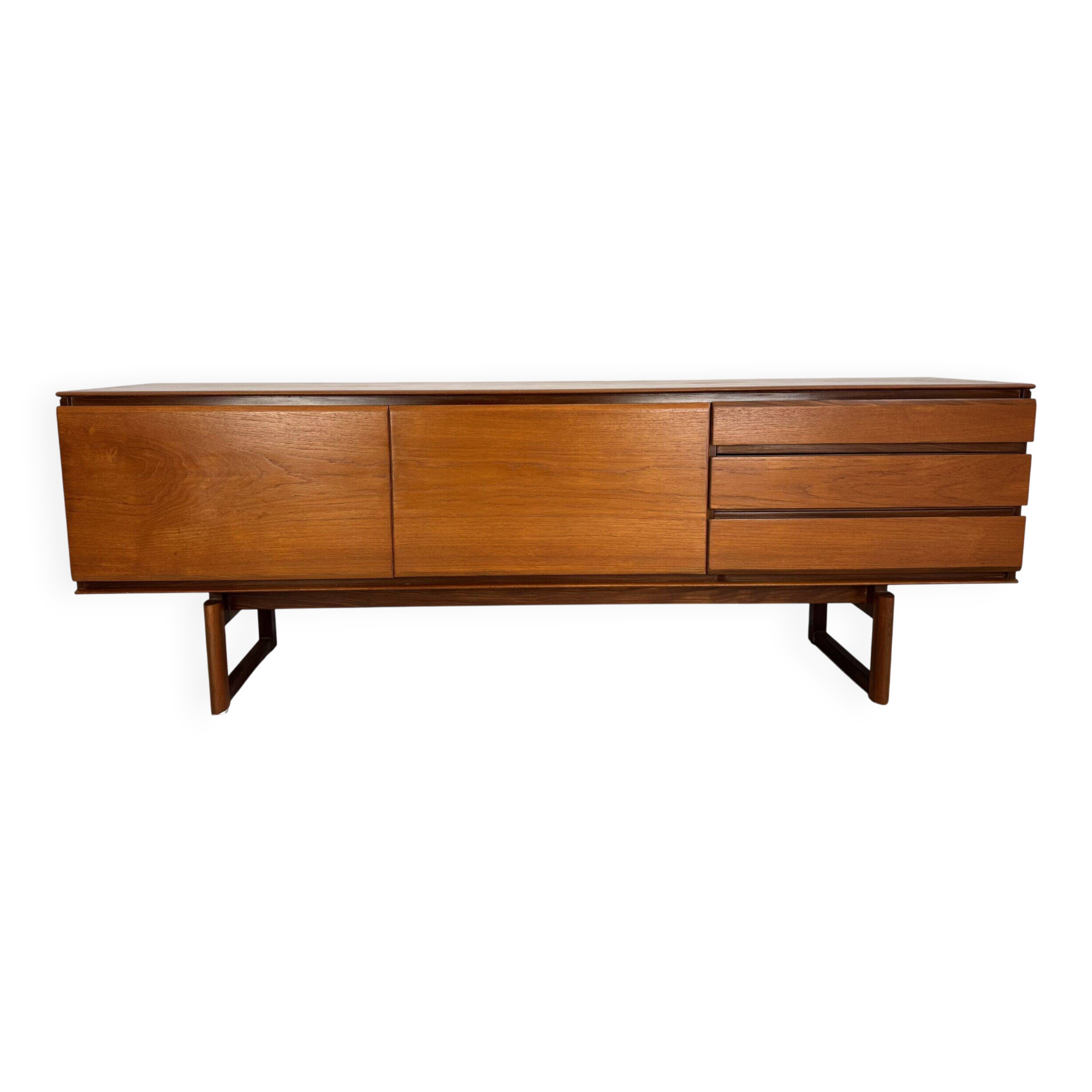 Vintage sideboard White an Newton