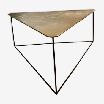 Table basse métal doré triangulaire