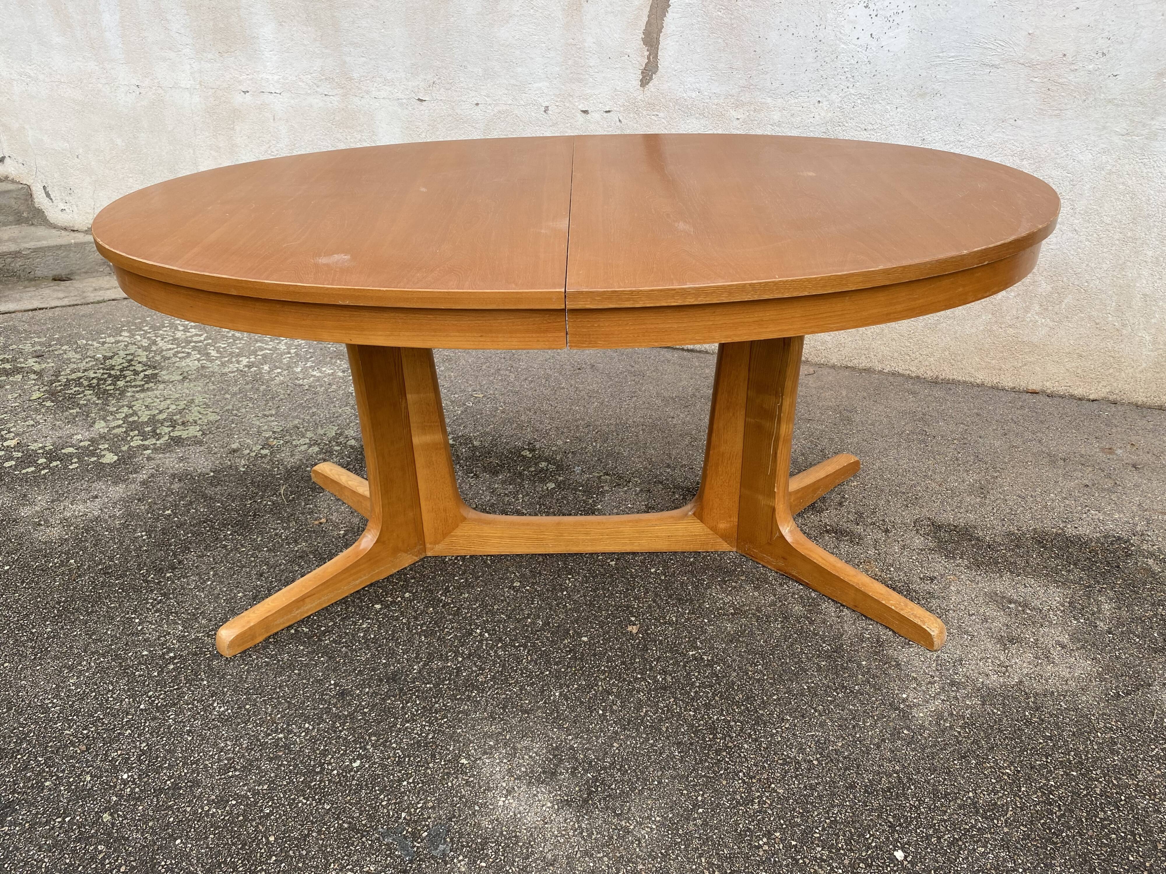 Baumann elm table