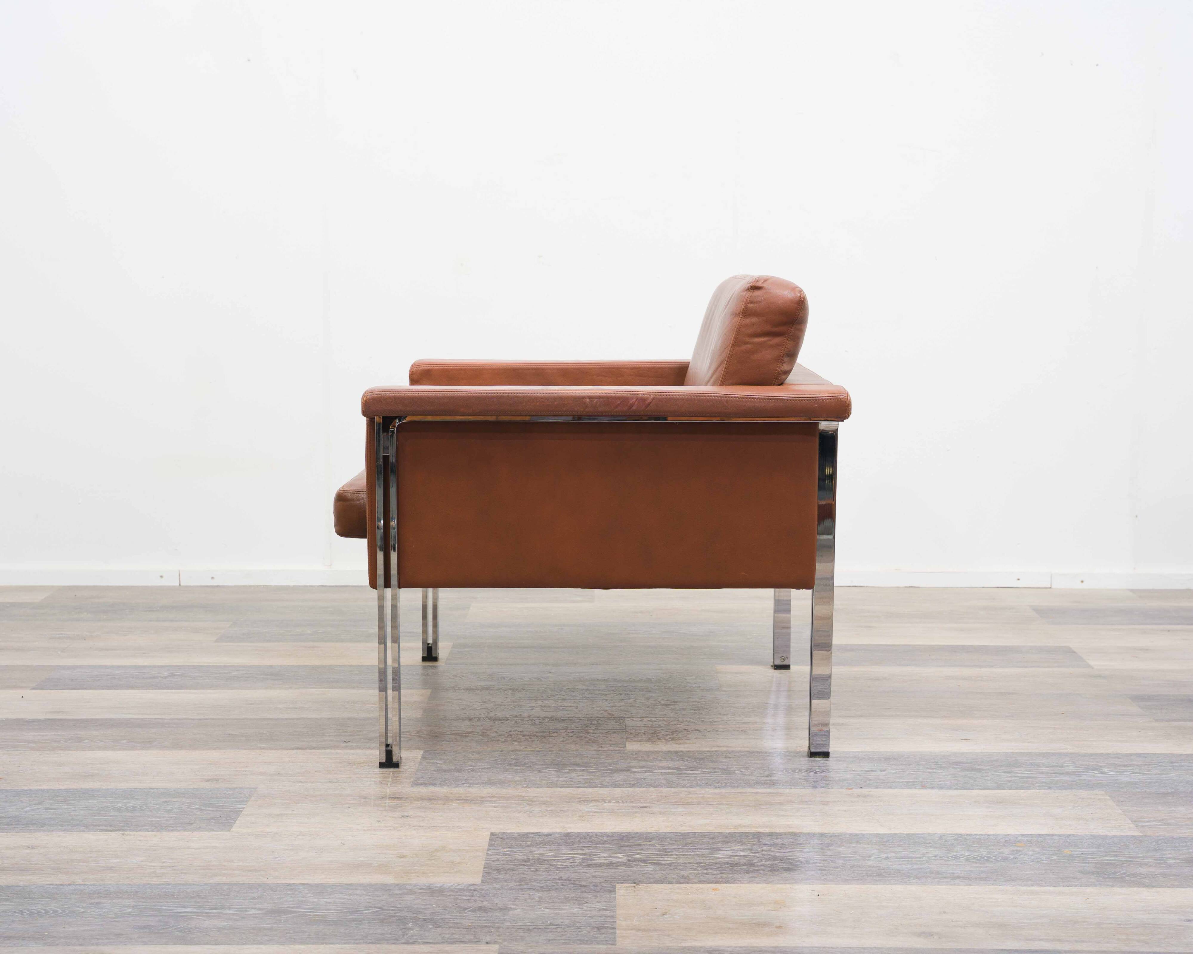 Leather armchair, 1970s, manufacturer Sitag, cognac brown leather.