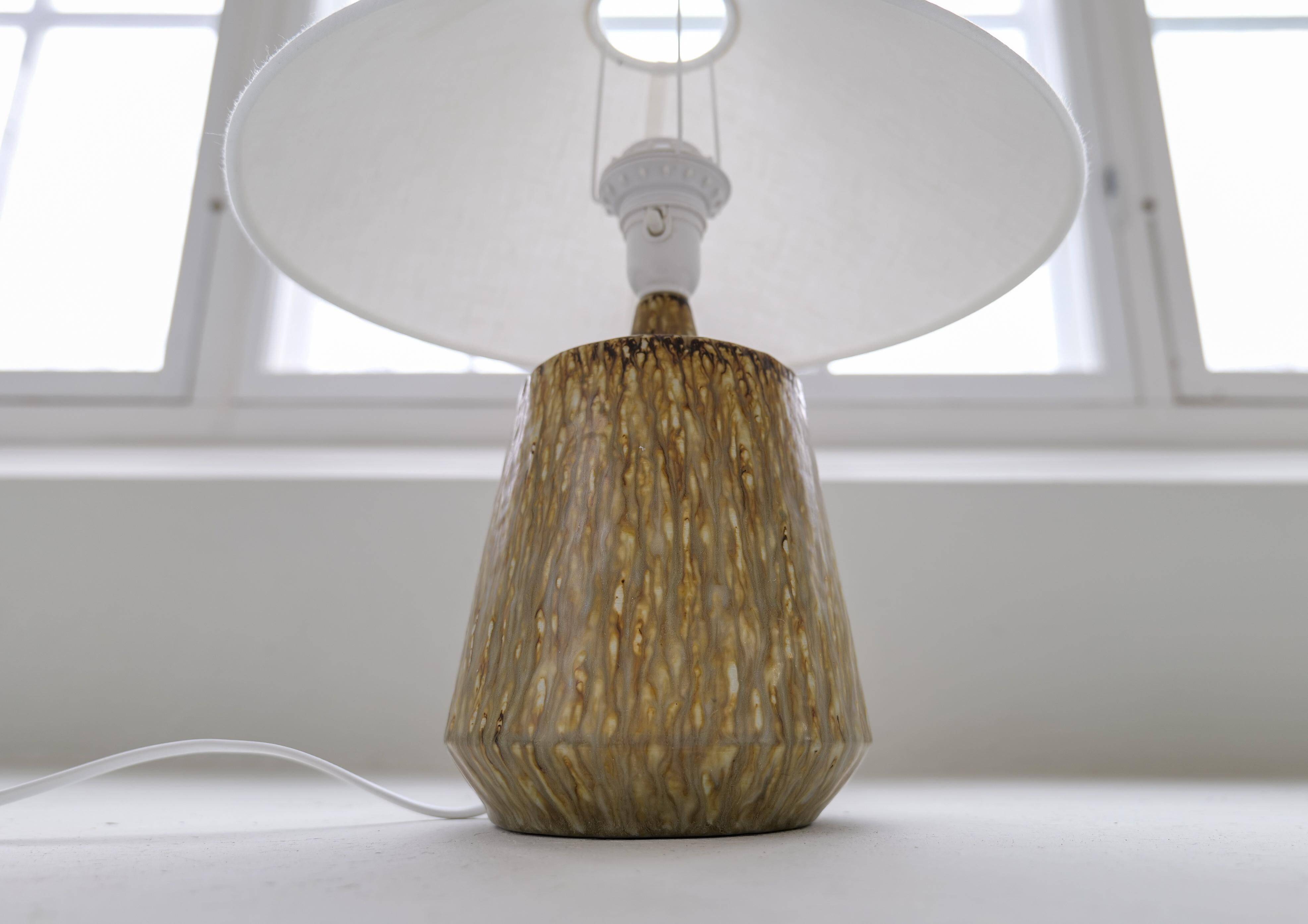 Mid-century ceramic table lamp in earth tones by Gunnar Nylund, Rörstrand, Sweden.