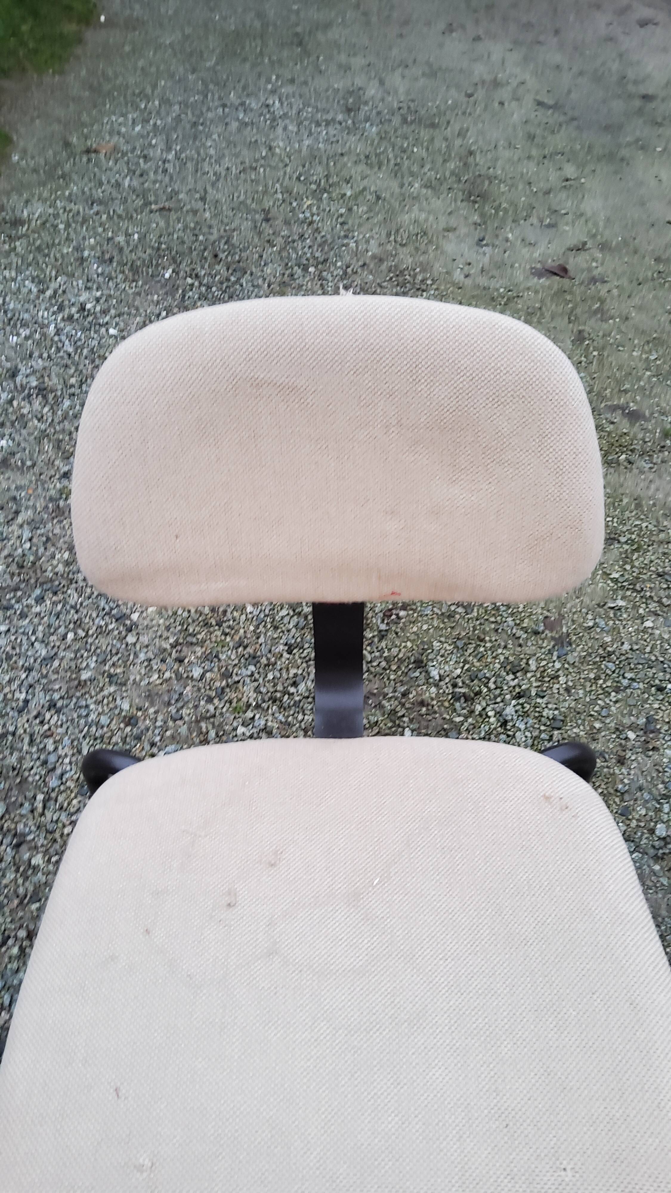 Pair of chairs from the 70s