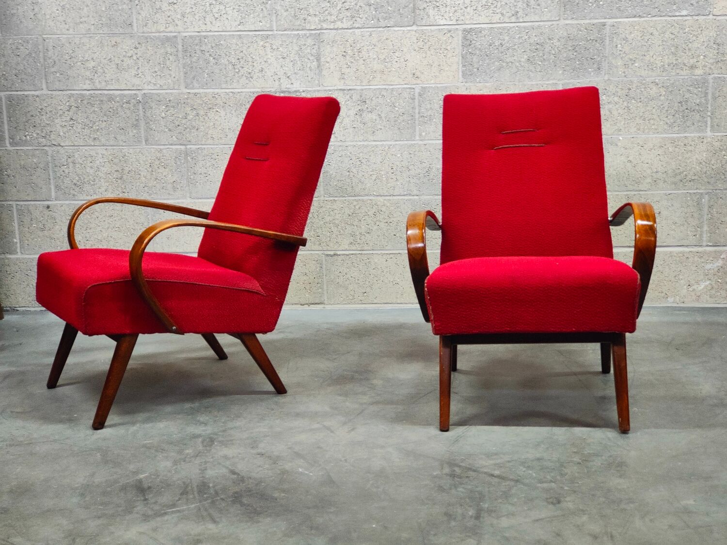 Pair of armchairs 6952 by Jaroslav Smidek for Ton, ex Czechoslovakia