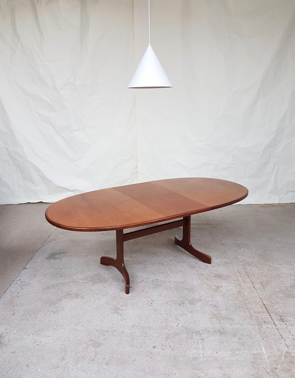Vtg mid century g plan fresco teak extending 4 - 6 seat oval dining table retro