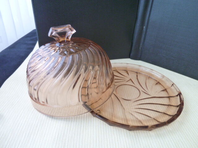 Cheese bell on its molded pressed glass tray