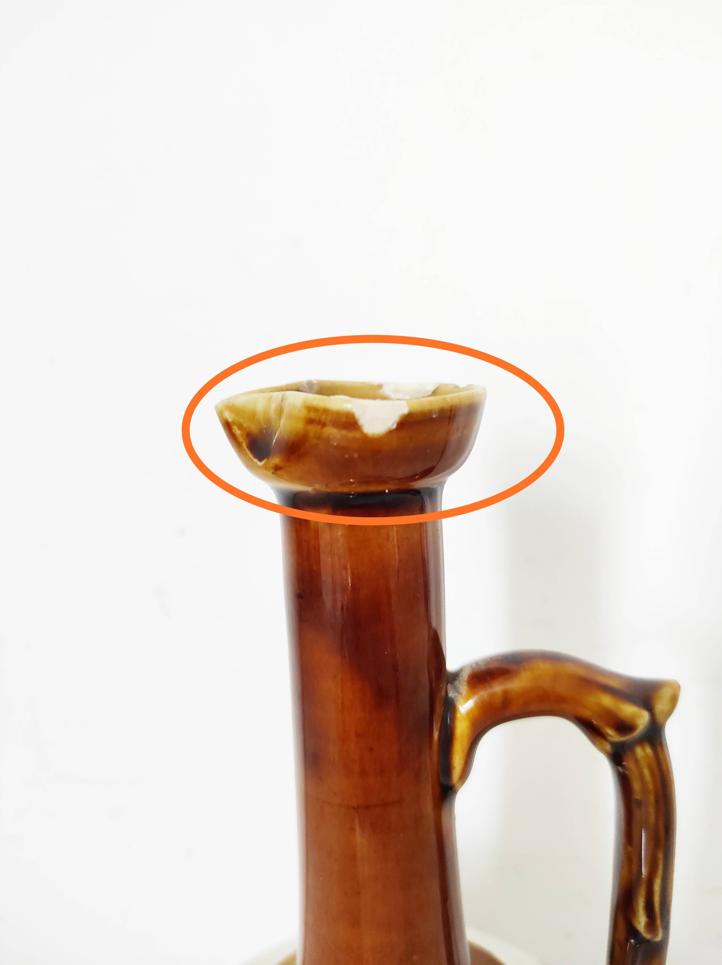 Vase, cruche Saint Uze en faïence "terre d'acier"