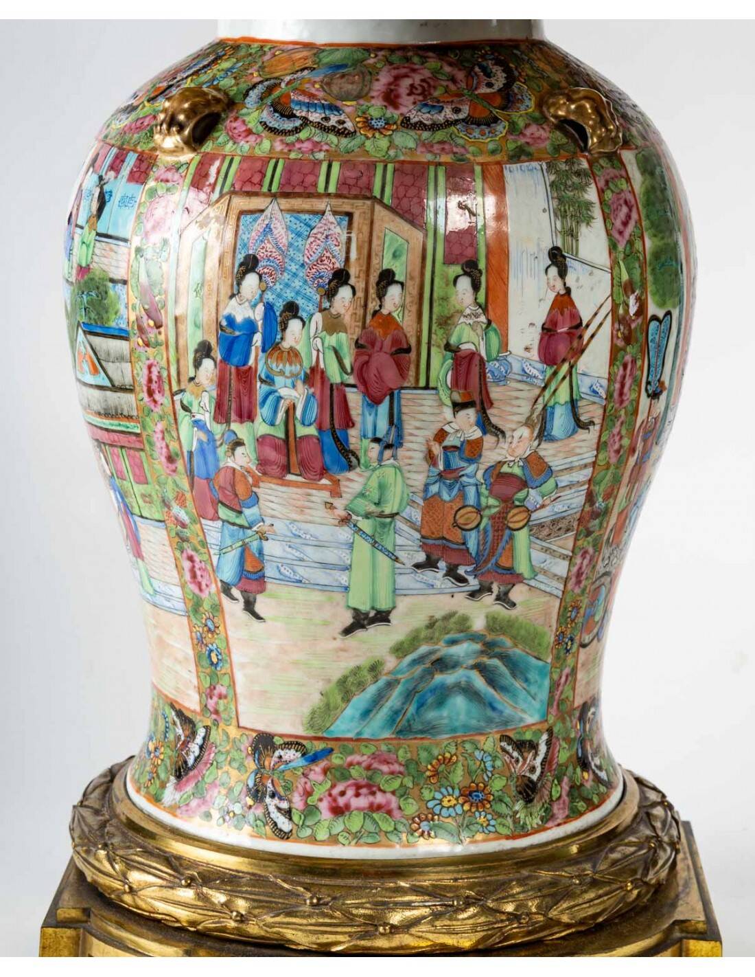 Very important Satsuma porcelain lamp